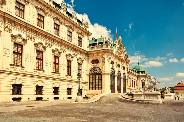 Wien Österrike Juli 2018 Statyn Framför Övre Belvedere Palace Vienna — Stockfoto