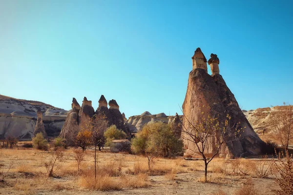 Kapadocja Turcja Fairy Chimney Wielogłowicowy Grzyby Kamienne Dolinie Mnichów Dolina — Zdjęcie stockowe