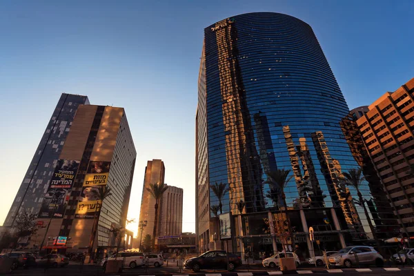 Tel Aviv Israel Octubre 2017 Rascacielos Cerca Del Tel Aviv Imagen De Stock