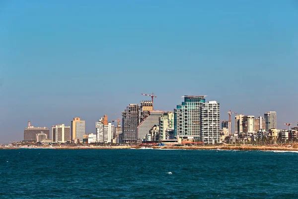 Tel-Aviv, İsrail, Ekim 2017. Tel Aviv kıyı şeridi eski Jaffa içinde gözlem güverteden görünümünü.