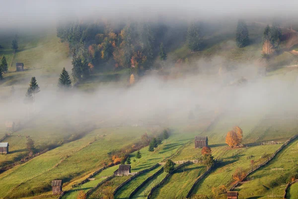 Schöne Herbstfarben Auf Den Rumänischen Hügeln Bunte Herbstlandschaft — Stockfoto