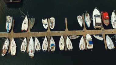 Yat Limanı Marina havadan görünümü