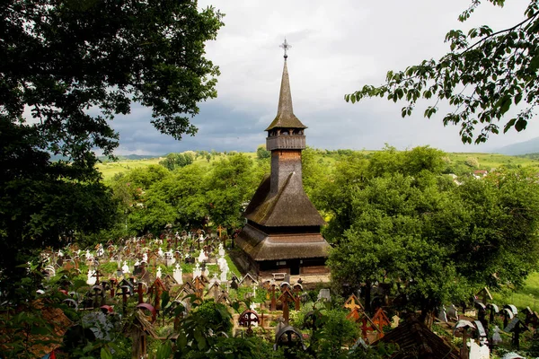 Yaz görünümü Ieud Manastırı, Maramures - Romanya