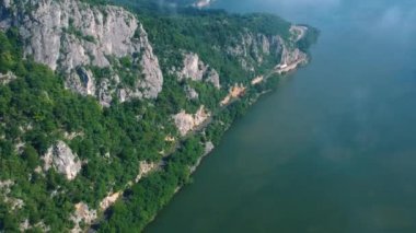 Danube Gorge yaz havadan görünümü, Romanya