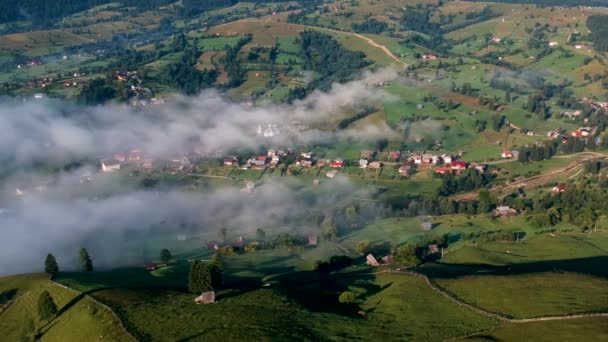 Pemandangan Udara Berkabut Bucovina Rumania — Stok Video