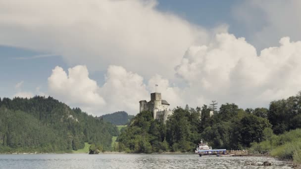 Medieval Castle Hill Lake Monumental Stone Historic Building Large Tower — Stock Video