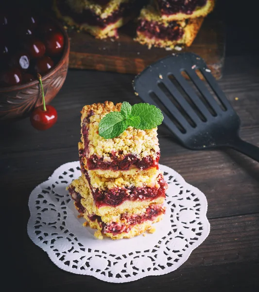 pişmiş kek kek kiraz, en iyi manzaralı yığını