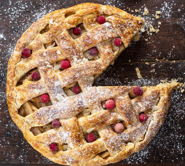 Tarte Aux Pommes Ronde Cuite Four Coupée Morceau Triangulaire Vue — Photo