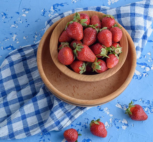 Fresh Ripe Red Strawberry Brown Wooden Plate Blue Napkin Top — Stock Photo, Image