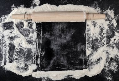 Tahta merdane ve beyaz buğday unu