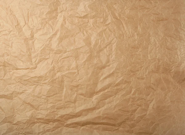 Збитий коричневий пергаментний папір для випічки — стокове фото