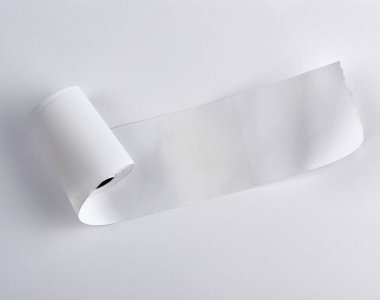 Beyaz kağıt parçası bükülmüş, beyaz arkaplan
