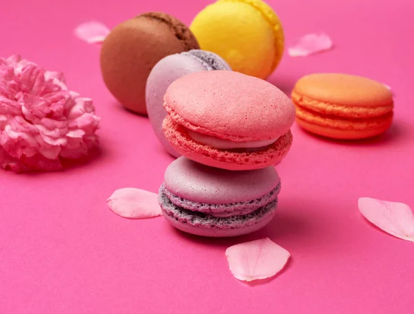 Macarons colorés au four farine d'amande — Photo