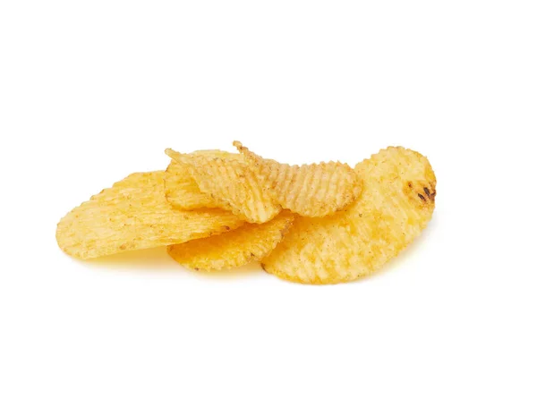 Hög Med Korrugerad Rund Gul Stekt Potatis Chips Isolerad Vit — Stockfoto