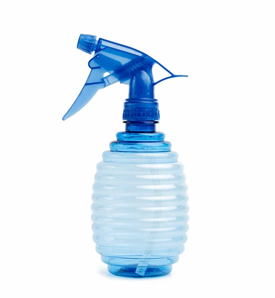 透明蓝色塑料瓶 白色底座上有喷雾 顶部视图 — 图库照片