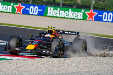  Yuki Tsunoda (JPN) - Oracle Red Bull Racing - Red Bull RB21 - Honda RBPT Formula 1 sırasında Gran Premio dItalia 2025 Monza Circuit, Lombardy, İtalya, 6-9 Eylül 2025 tarihleri arasında. 2025 FIA Formula 1 Dünya Şampiyonasının 16. raundu.