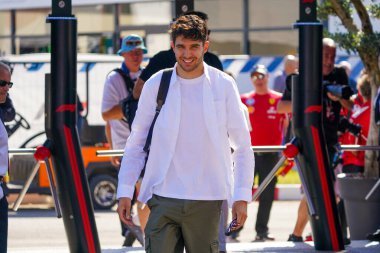  Esteban Ocon (FRA) - Haas F1 Team - Haas VF-25 - Ferrari Formula 1 Pirelli Gran Premio dItalia 2025 Monza Circuit, Lombardy, İtalya, 6-9 Eylül 2025 tarihleri arasında. 2025 FIA Formula 1 Dünya Şampiyonasının 16. raundu.