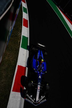  Carlos Sainz Jr. (ESP) - Williams Racing - Williams FW47 - Mercedes Formula 1 Pirelli Gran Premio dItalia 2025 Monza Pisti, Lombardy, İtalya, 6-9 Eylül 2025 tarihleri arasında. 2025 FIA Formula 1 Dünya Şampiyonasının 16. raundu.