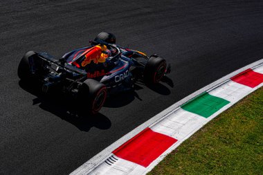  Max Verstappen (NED) - Oracle Red Bull Racing - Red Bull RB21 - Honda RBPT Formula 1 Pirelli Gran Premio dItalia 2025 Monza Pisti, Lombardy, İtalya, 6-9 Eylül 2025 tarihleri arasında. 2025 FIA Formula 1 Dünya Şampiyonasının 16. raundu. 