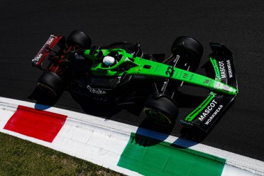  Nico Hulkenberg (GER) - Stake F1 Team Sauber - Sauber C45 - Ferrari Formula 1 Pirelli Gran Premio dItalia 2025 Monza Pisti, Lombardy, İtalya, 6-9 Eylül 2025 tarihleri arasında. 2025 FIA Formula 1 Dünya Şampiyonasının 16. raundu.