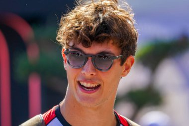  Oliver Bearman (GBR) - 6-9 Eylül 2025 tarihleri arasında İtalya 'nın Lombardy kentindeki Monza Pisti' nde düzenlenen Formula 1 Pirelli Gran Premio dItalia 2025 sırasında Haas F1 Takımı. 2025 FIA Formula 1 Dünya Şampiyonasının 16. raundu.