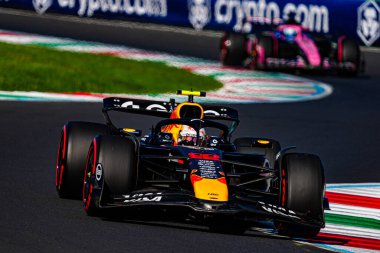  Yuki Tsunoda (JPN) - Oracle Red Bull Racing - Red Bull RB21 - Honda RBPT Formula 1 sırasında Gran Premio dItalia 2025 Monza Circuit, Lombardy, İtalya, 6-9 Eylül 2025 tarihleri arasında. 2025 FIA Formula 1 Dünya Şampiyonasının 16. raundu.