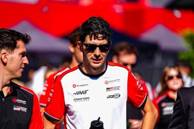  Esteban Ocon (FRA) - Haas F1 Team - Haas VF-25 - Ferrari Formula 1 Pirelli Gran Premio dItalia 2025 Monza Circuit, Lombardy, İtalya, 6-9 Eylül 2025 tarihleri arasında. 2025 FIA Formula 1 Dünya Şampiyonasının 16. raundu.