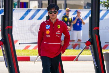 Zhou (CIN) 6-9 Eylül 2025 tarihleri arasında İtalya 'nın Monza Pisti' nde düzenlenen Formula 1 Pirelli Gran Premio dItalia 2025 sırasında Scuderia Ferrari. 2025 FIA Formula 1 Dünya Şampiyonasının 16. raundu.