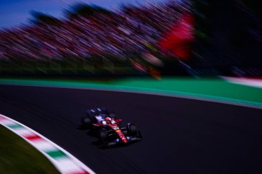  Charles Leclerc (MON) - Scuderia Ferrari - Ferrari SF-25 - Ferrari Formula 1 Pirelli Gran Premio dItalia 2025 tarihinde 6-9 Eylül 2025 tarihleri arasında İtalya 'nın Monza Pisti' nde gerçekleşti. 2025 FIA Formula 1 Dünya Şampiyonasının 16. raundu.