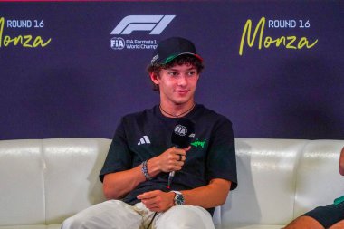  Andrea Kimi Antonelli (ITA) - Mercedes-AMG PETRONAS F1 Takımı - Mercedes W16 - Mercedes E Performansı Formula 1 Pirelli Gran Premio dItalia 2025 Monza Pisti, Lombardy, İtalya, 6-9 Eylül 2025 tarihleri arasında. 