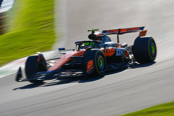  Lando Norris (GBR) - McLaren Formula 1 Takımı - McLaren MCL39 - Mercedes Formula 1 Pirelli Gran Premio dItalia 2025 Monza Pisti, Lombardy, İtalya, 6-9 Eylül 2025 tarihleri arasında. 2025 FIA Formula 1 Dünya Şampiyonasının 16. raundu.