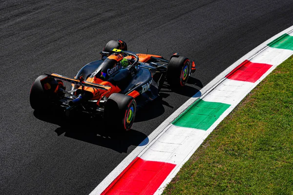  Lando Norris (GBR) - McLaren Formula 1 Takımı - McLaren MCL39 - Mercedes Formula 1 Pirelli Gran Premio dItalia 2025 Monza Pisti, Lombardy, İtalya, 6-9 Eylül 2025 tarihleri arasında. 2025 FIA Formula 1 Dünya Şampiyonasının 16. raundu.