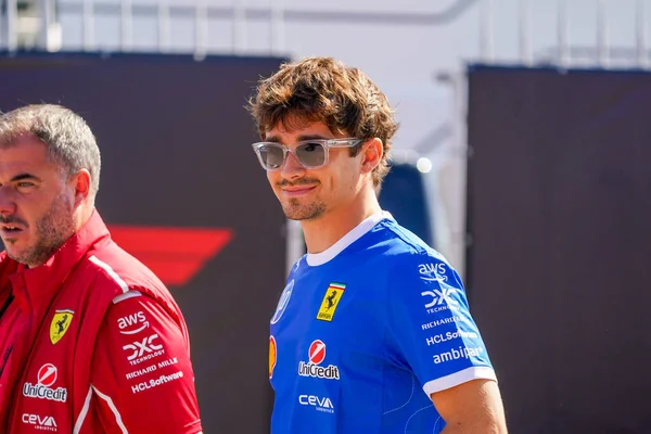  Charles Leclerc (MON) - Scuderia Ferrari - Ferrari SF-25 - Ferrari Formula 1 Pirelli Gran Premio dItalia 2025 tarihinde 6-9 Eylül 2025 tarihleri arasında İtalya 'nın Monza Pisti' nde gerçekleşti. 2025 FIA Formula 1 Dünya Şampiyonasının 16. raundu.