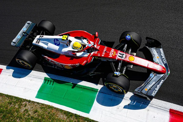  Lewis Hamilton (GBR) - Scuderia Ferrari - Ferrari SF-25 - Ferrari Formula 1 Pirelli Gran Premio dItalia 2025 Monza Circuit, Lombardy, İtalya, 6-9 Eylül 2025 tarihleri arasında. 2025 FIA Formula 1 Dünya Şampiyonasının 16. raundu.