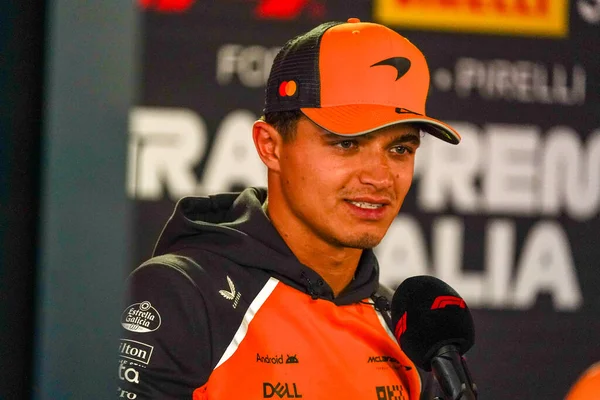  Lando Norris (GBR) - McLaren Formula 1 Takımı - McLaren MCL39 - Mercedes Formula 1 Pirelli Gran Premio dItalia 2025 Monza Pisti, Lombardy, İtalya, 6-9 Eylül 2025 tarihleri arasında. 2025 FIA Formula 1 Dünya Şampiyonasının 16. raundu.