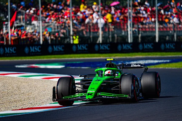 Gabriel Bortoleto (BRA) 6-9 Eylül 2025 tarihleri arasında İtalya 'nın Monza Pisti' nde düzenlenen Formula 1 Pirelli Gran Premio dItalia 2025 sezonunda F1 Team Sauber 'ı ele geçirdi. 2025 FIA Formula 1 Dünya Şampiyonasının 16. raundu.