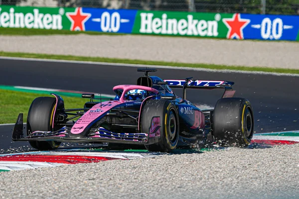  Pierre Gasly (FRA) - Alpine F1 Takımı - Alpine A525 - 6-9 Eylül 2025 tarihleri arasında İtalya 'nın Monza Pisti' nde düzenlenen Formula 1 Pirelli Gran Premio dItalia 2025 sırasında Renault. 2025 FIA Formula 1 Dünya Şampiyonasının 16. raundu.