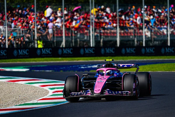  Franco Colapinto (ARG) - 6 Eylül - 9 Eylül 2025 tarihleri arasında İtalya 'nın Monza Pisti' nde düzenlenen Formula 1 Pirelli Gran Premio dItalia 2025 sırasında Alpine F1. 2025 FIA Formula 1 Dünya Şampiyonasının 16. raundu. 