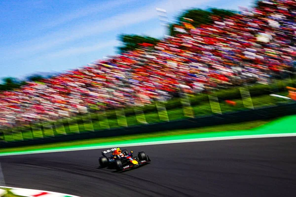  Yuki Tsunoda (JPN) - Oracle Red Bull Racing - Red Bull RB21 - Honda RBPT Formula 1 sırasında Gran Premio dItalia 2025 Monza Circuit, Lombardy, İtalya, 6-9 Eylül 2025 tarihleri arasında. 2025 FIA Formula 1 Dünya Şampiyonasının 16. raundu.