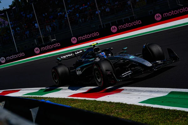  Andrea Kimi Antonelli (ITA) - Mercedes-AMG PETRONAS F1 Takımı - Mercedes W16 - Mercedes E Performansı Formula 1 Pirelli Gran Premio dItalia 2025 Monza Pisti, Lombardy, İtalya, 6-9 Eylül 2025 tarihleri arasında.
