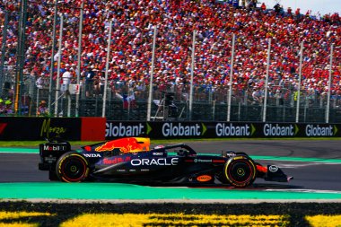  Max Verstappen (NED) - Oracle Red Bull Racing - Red Bull RB21 - Honda RBPT Formula 1 Pirelli Gran Premio dItalia 2025 Monza Circuit, Lombardy, İtalya, 6-9 Eylül 2025 tarihleri arasında. 2025 FIA Formula 1 Dünya Şampiyonasının 16. raundu.