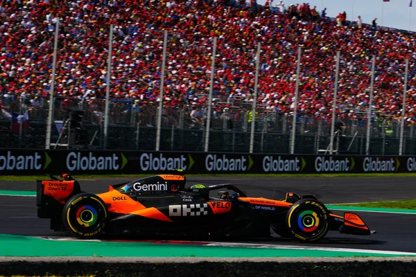  Lando Norris (GBR) - McLaren Formula 1 Takımı - McLaren MCL39 - Mercedes Formula 1 Pirelli Gran Premio dItalia 2025 Monza Pisti, Lombardy, İtalya, 6-9 Eylül 2025 tarihleri arasında. 2025 FIA Formula 1 Dünya Şampiyonasının 16. raundu.
