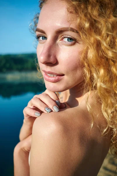 For nakna redhead flickor Nakna redhead flickor