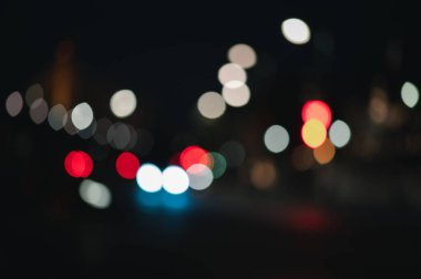 Bulanık bokeh ile araba lambası arka planı.