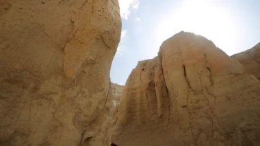 Panoramik manzaralı kayalık çöl dağlar