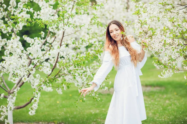 Close Romantic Portrait Beautiful Elegant Woman Blossom Spring Trees Romantic — Stock Photo, Image
