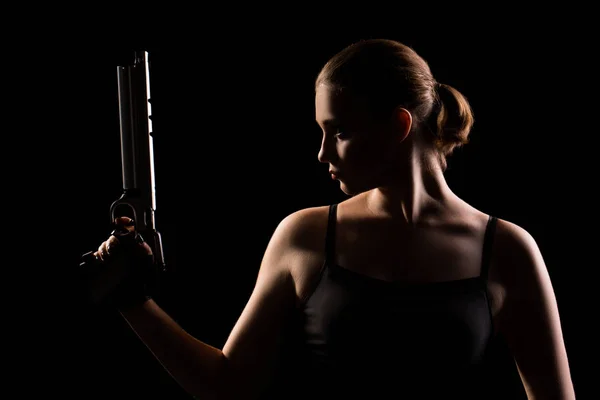 Wanita Militer Dengan Senjata Olahraga Atas Latar Belakang Hitam Bayangan — Stok Foto