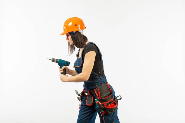 Mujer Joven Con Cinturón Herramientas Usando Driil Algunas Herramientas Eléctricas — Foto de Stock