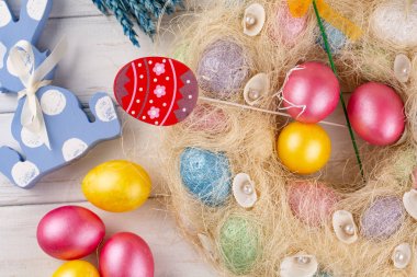 oyuncak tavşan, yumurta ile Paskalya dekorasyonu