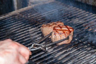 hazırlanan Barbekü Izgara Bonfile.